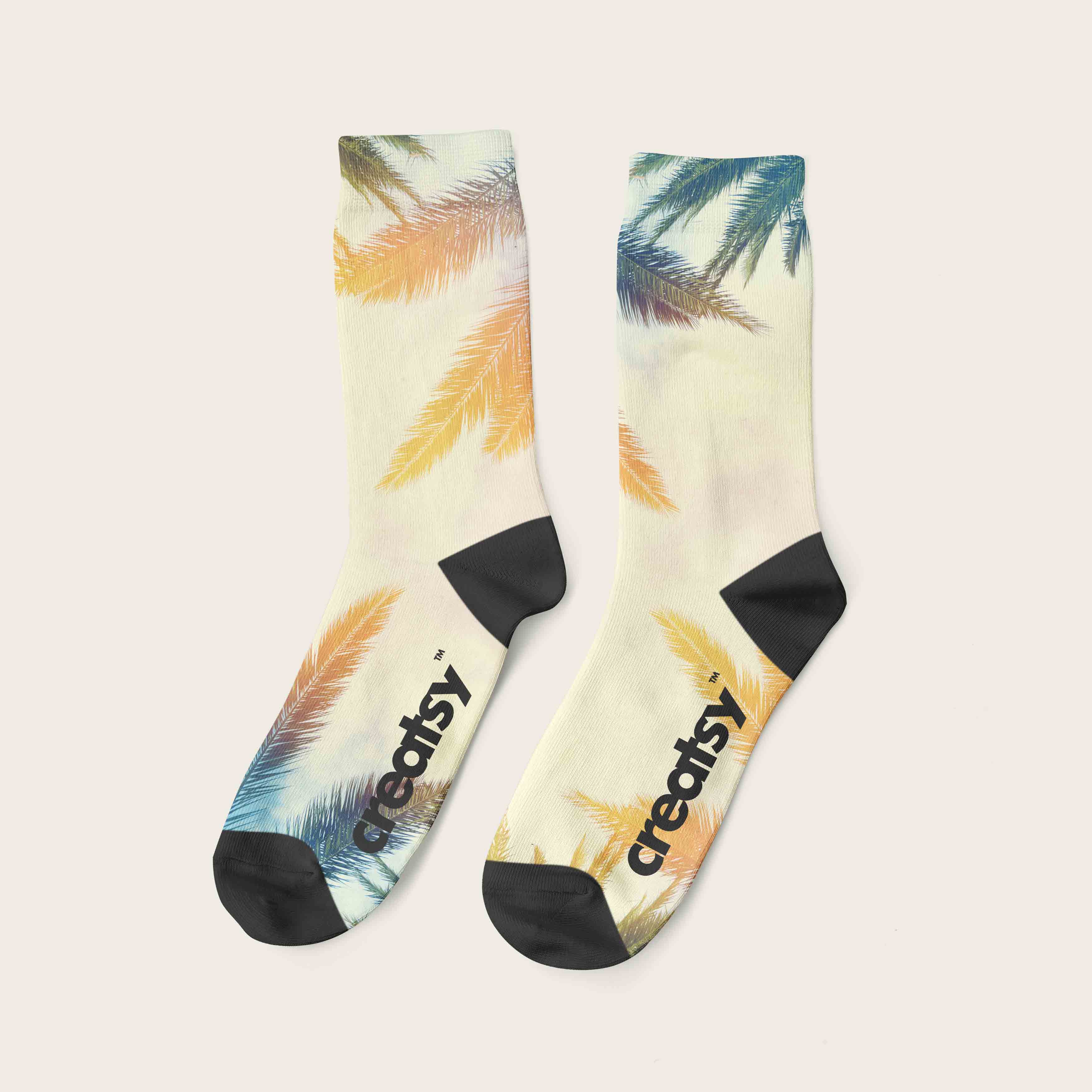 一双入秋长袜设计贴图ps样机