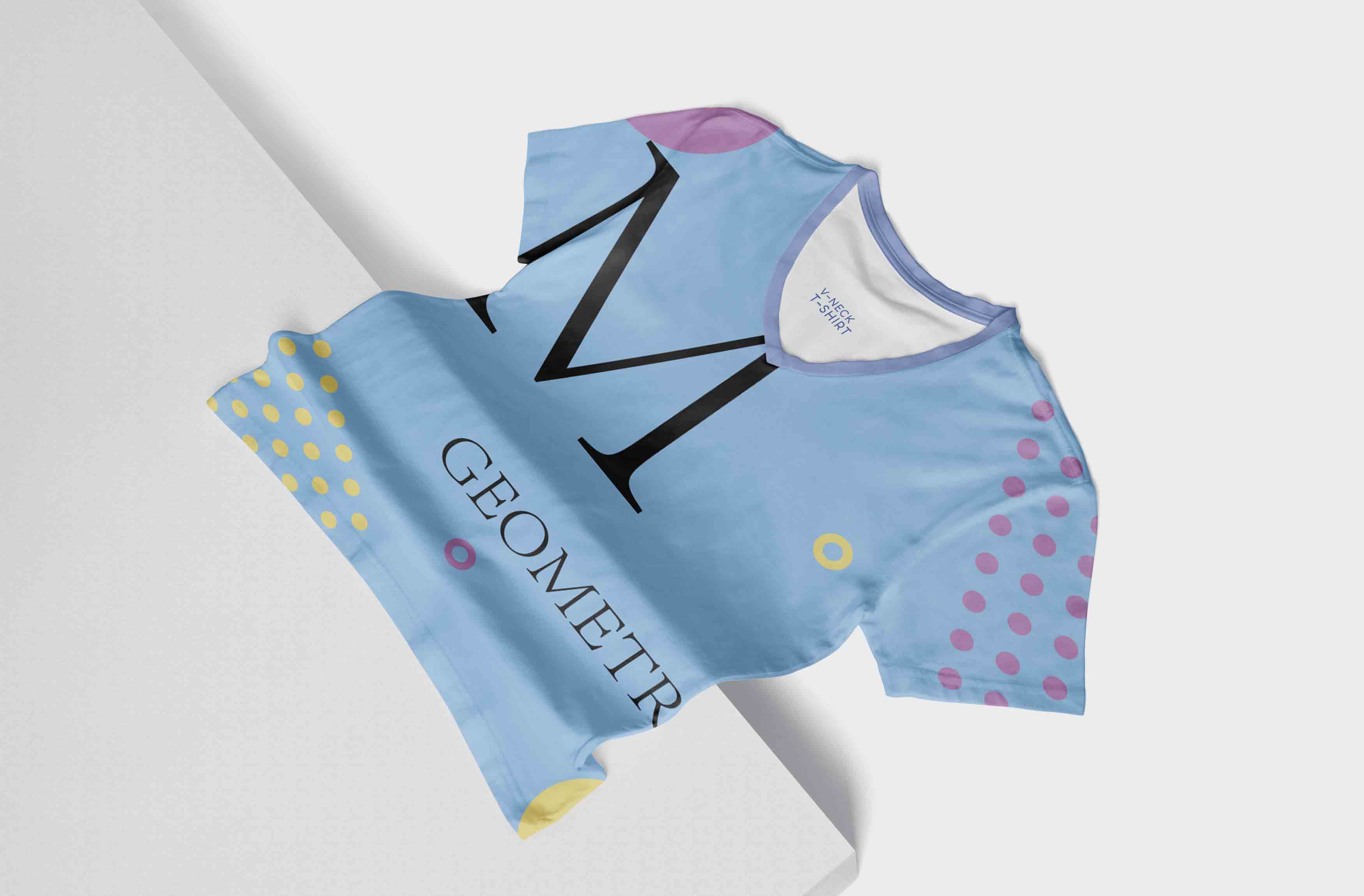 T恤衫展示PSD贴图素材