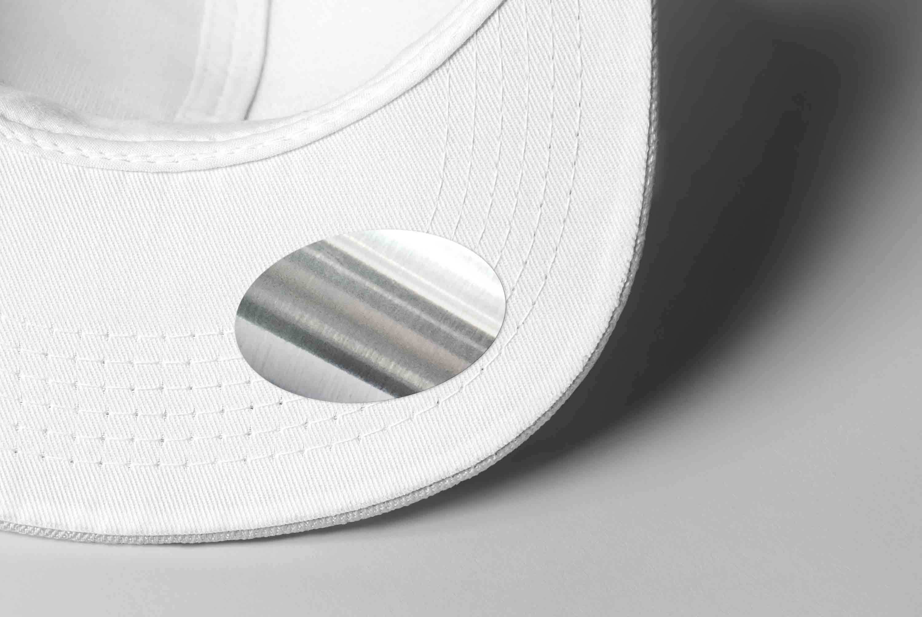 品牌帽子标签设计PS样机模板