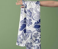 手持方巾设计PSD智能贴图样机