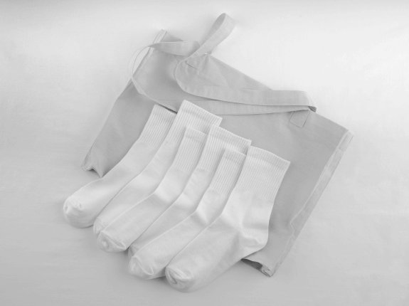 带包装袋的袜子设计智能贴图ps样机