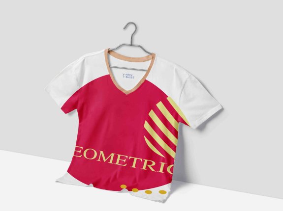 带衣架的T恤衫PSD贴图素材