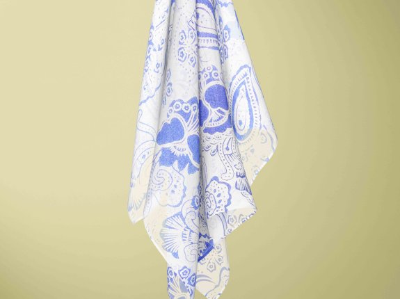 手帕设计图案效果图PSD智能贴图样机