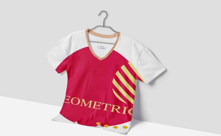 带衣架的T恤衫PSD贴图素材