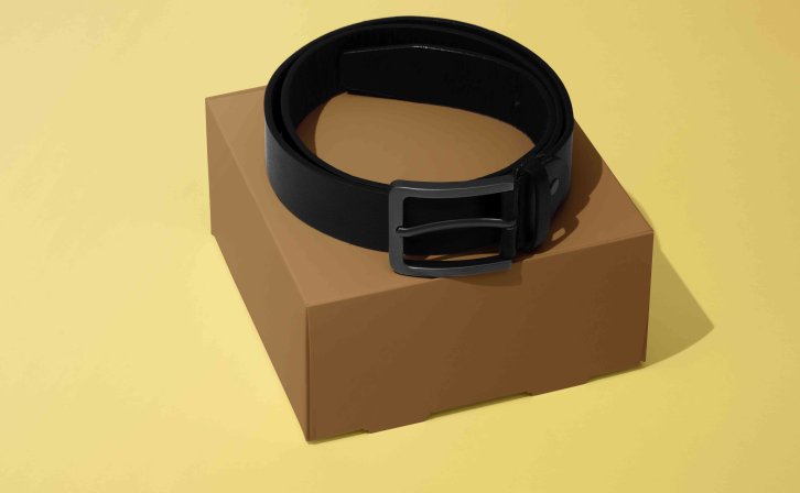 皮带包装盒设计psd智能样机